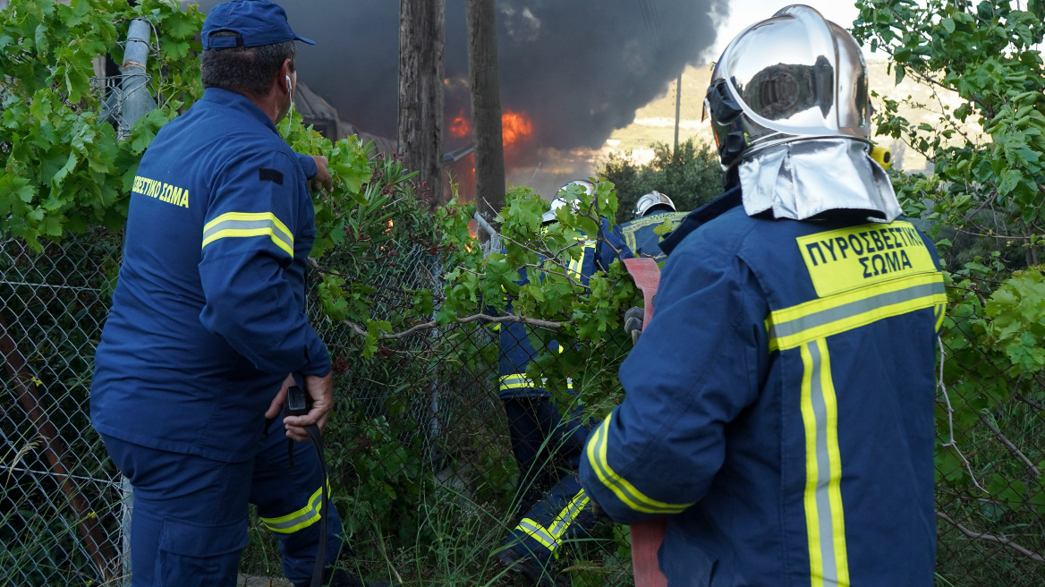 Κρήτη: Σε ύφεση η φωτιά στον Άγιο Θωμά, στον δήμο Γόρτυνας