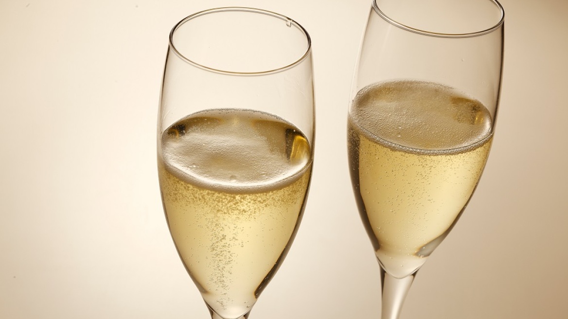 3 καλοκαιρινά κοκτέιλ a la Italia με βάση το αφρώδες κρασί