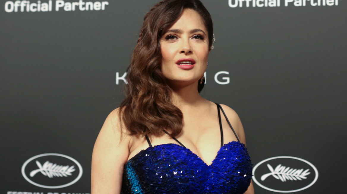 Η Σάλμα Χάγιεκ σε σπάνια φωτογραφία με τον θετό γιο της: Εκπληκτική η ομοιότητά του με τη Λίντα Εβαντζελίστα