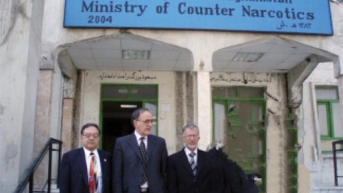 Γεώργιος Σούρλας: Τα ναρκωτικά του Αφγανιστάν είναι η μεγαλύτερη απειλή των Ταλιμπάν