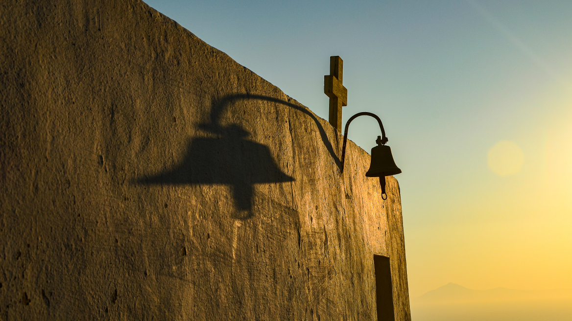 Ανάφη: Ένα παρθένο νησί με έντονη νυχτερινή ζωή