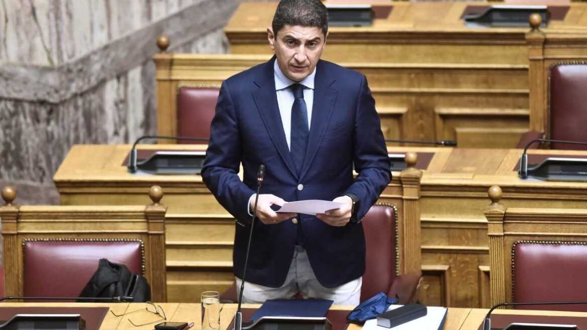 Αυγενάκης: «Τα Προγράμματα Άθλησης για Όλους δεν καταργούνται, ούτε περικόπτονται, αλλά γίνονται πιο λειτουργικά για όλους»