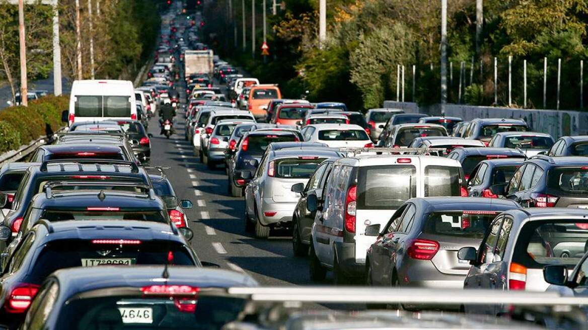 Κίνηση στους δρόμους: Πού έχει μποτιλιάρισμα - Live εικόνα