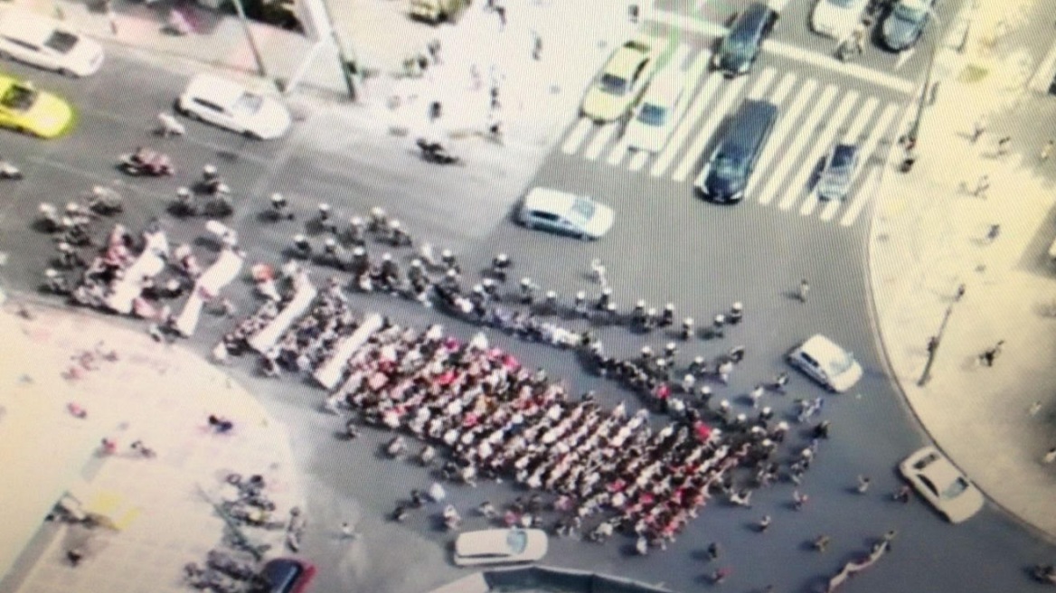 Για πρώτη φορά εφαρμόστηκε ο νόμος για τις πορείες 