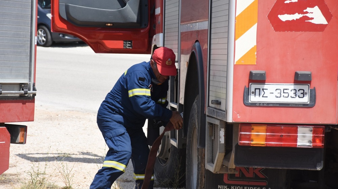 Ηλεία: Υπό μερικό έλεγχο η φωτιά στο Μαρκόπουλο Τραγανού