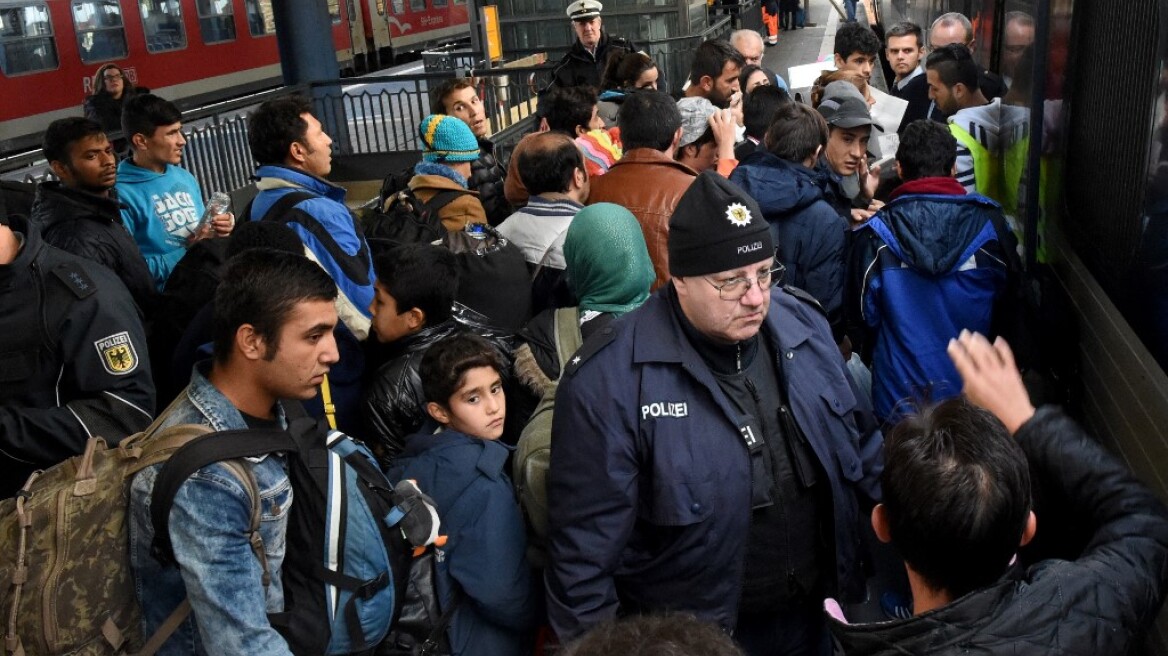 Δανία: «Υποχρεωτική εργασία» για μετανάστες που είναι άνεργοι και ζουν από κοινωνικά επιδόματα