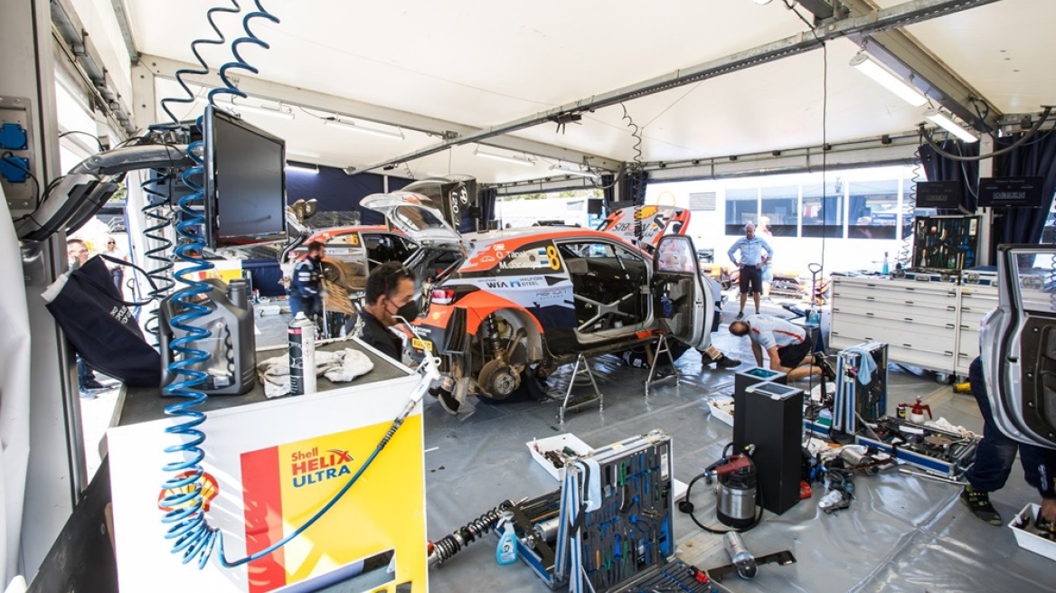 EKO Ράλλυ Ακρόπολις: Στο service park στη Λαμία