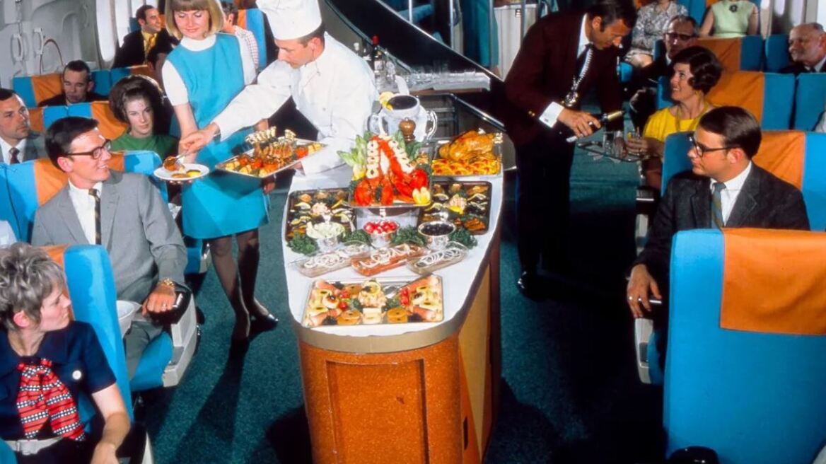Χαβιάρι, αστακός και πούρα- Τα αεροπορικά γεύματα μιας άλλης, χρυσής εποχής