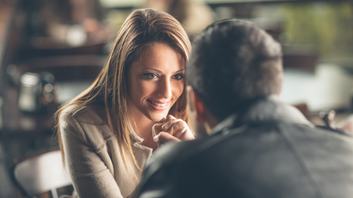 Πόσο αρέσετε; Εντοπίστε τα σημάδια που προδίδουν ότι υπάρχει ενδιαφέρον