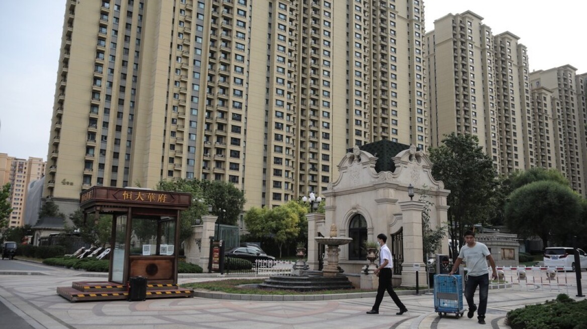 Evergrande: Πουλά θυγατρική της έναντι 5 δισ. δολαρίων για να εξυπηρετήσει το χρέος της