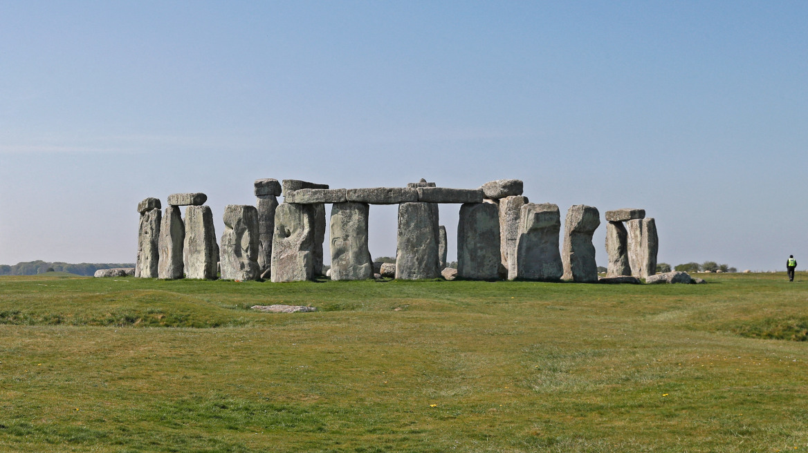 Βρετανία - Στόουνχεντζ: Επιχείρηση «λίφτινγκ» στους πιο διάσημους μεγα-λίθους του πλανήτη