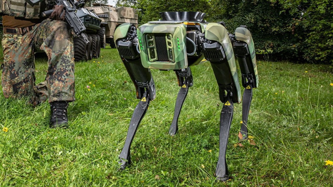 «Bόλφγκανγκ 001»: To «μυστικό όπλο» του γερμανικού στρατού που «εκτοξεύει» drones 