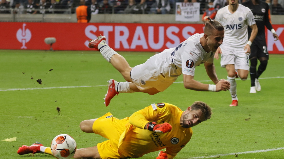 Europa League, Άιντραχτ-Φενέρ 1-1: Μοιραίος ο Πέλκας και «νικητής» ο… Ολυμπιακός στην Φρανκφούρτη!