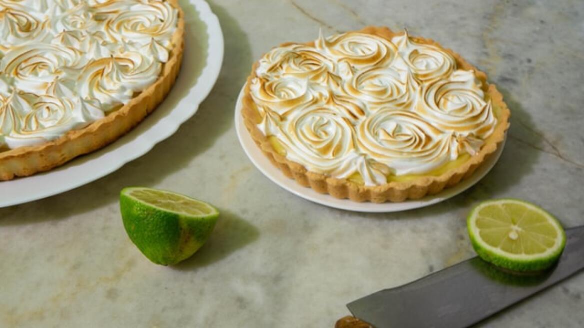 Εύκολη συνταγή για ελαφριά και δροσερή lemon pie