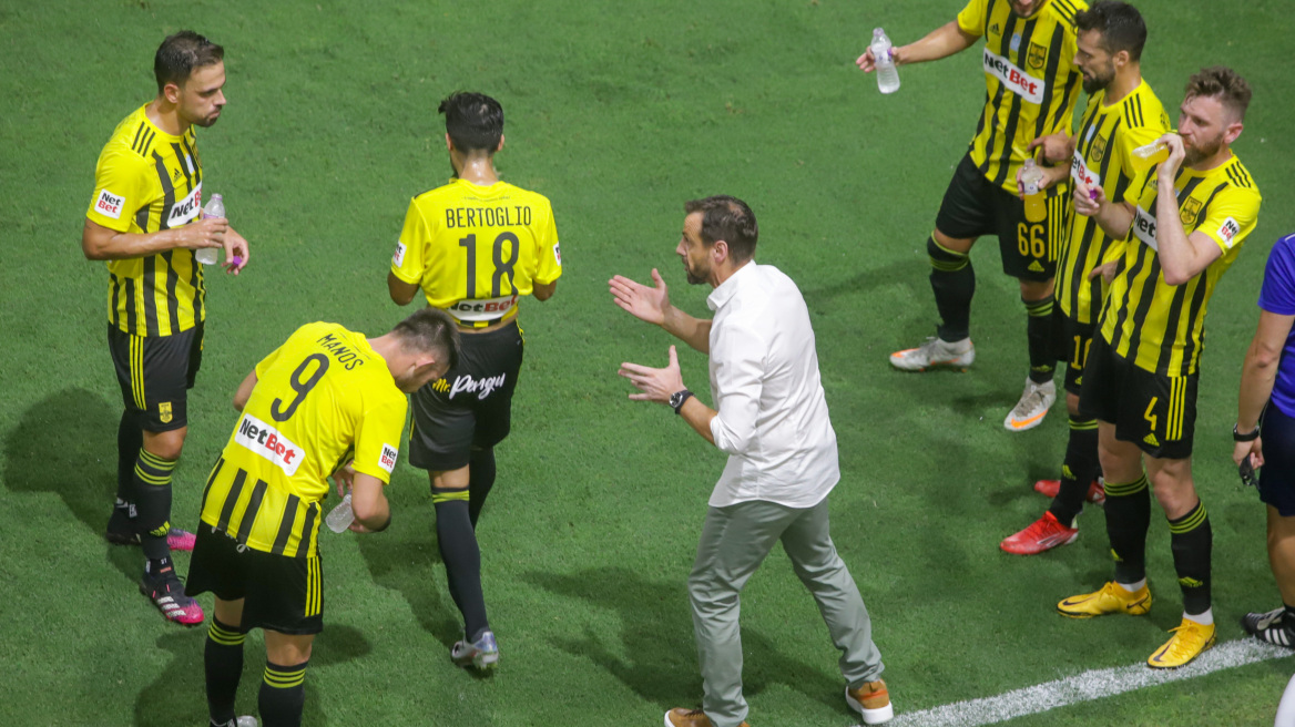 Μάντζιος σε παίκτες Άρη: «Αναλαμβάνω την ευθύνη, να αναλάβετε και τη δική σας»