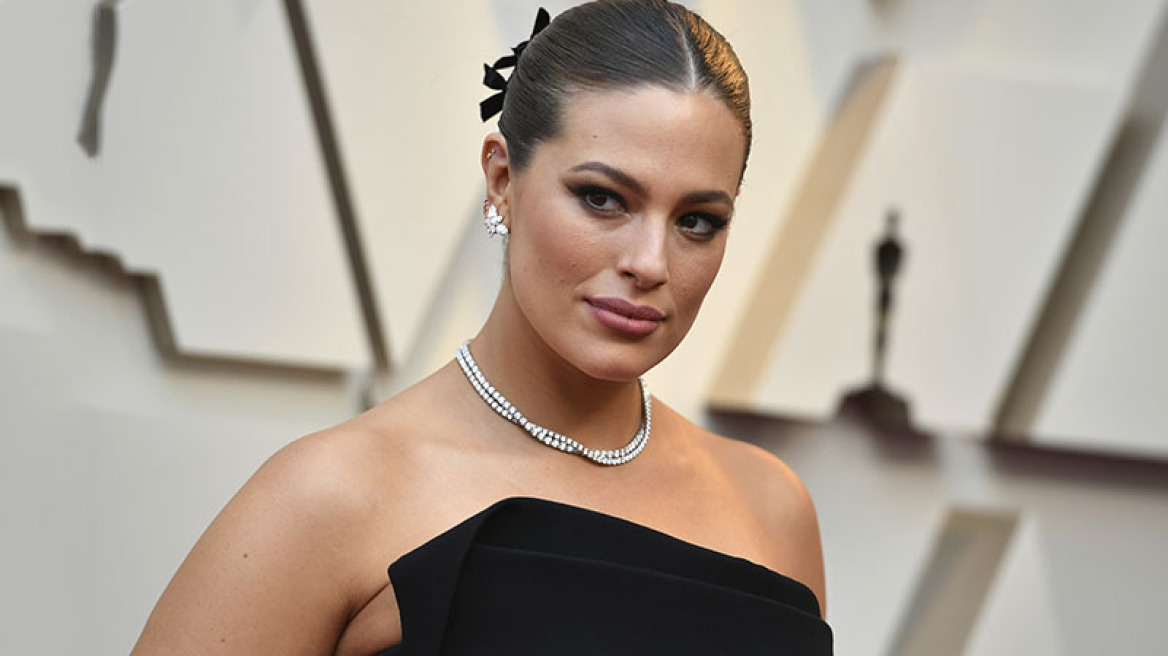 Άσλεϊ Γκράχαμ: Το τρυφερό βίντεο από την στιγμή που μαθαίνει ότι περιμένει δίδυμα 