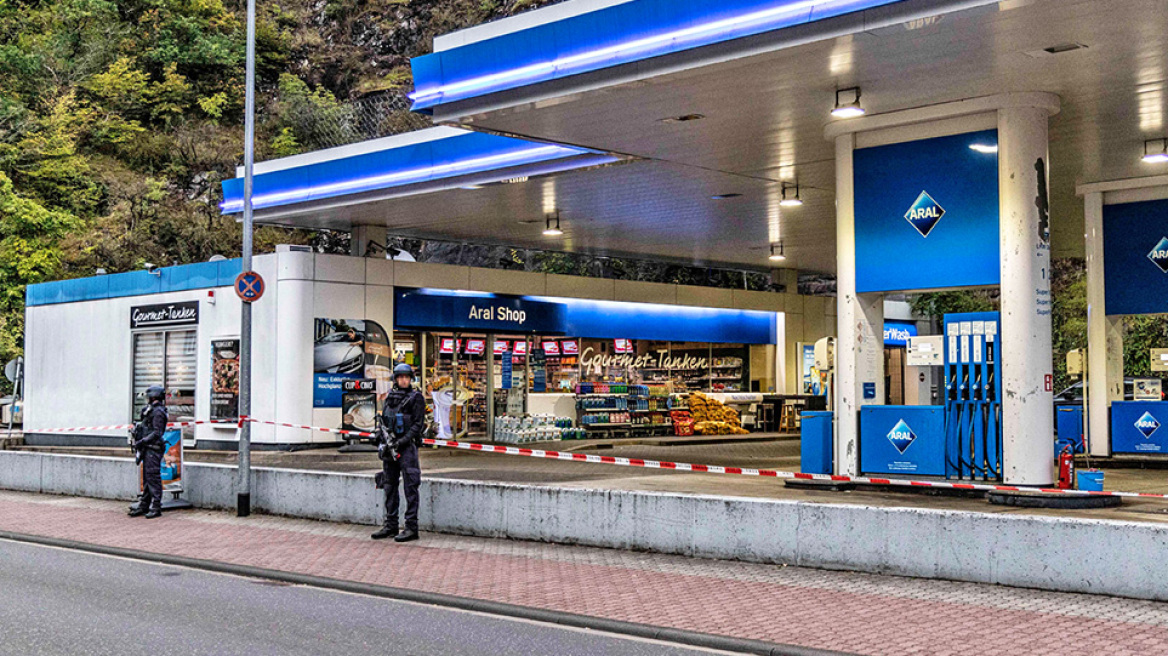 Γερμανία: Εν ψυχρώ δολοφονία σε βενζινάδικο - Αρνητής της μάσκας σκότωσε υπάλληλο που του ζήτησε να την φορέσει