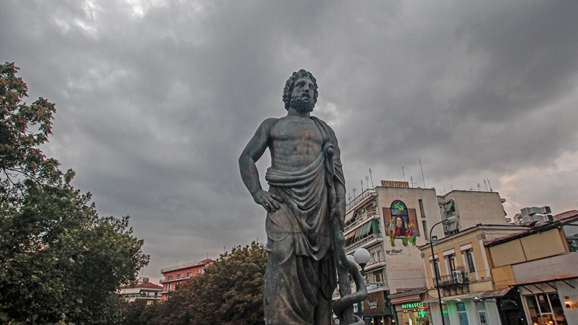 Καιρός: Καταιγίδες και στην Αθήνα από το βράδυ - Πόσο θα υποχωρήσει η θερμοκρασία την Πέμπτη