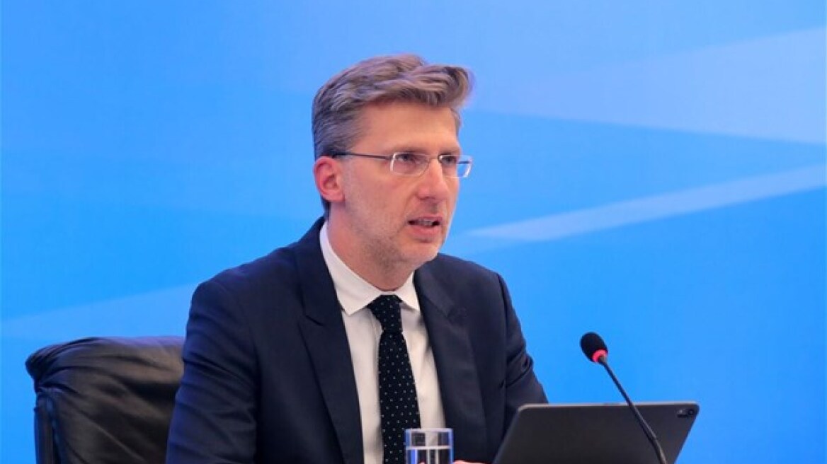 Σκέρτσος: 3 στους 4 πολίτες διαθέτουν σήμερα ανοσία - Πόσος είναι ο ανεμβολίαστος πληθυσμός