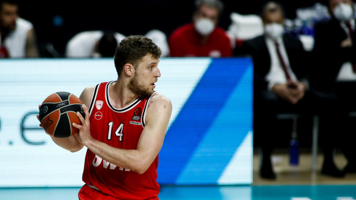 Ολυμπιακός: Οριστική συμφωνία με τον Βεζένκοβ έως το 2024