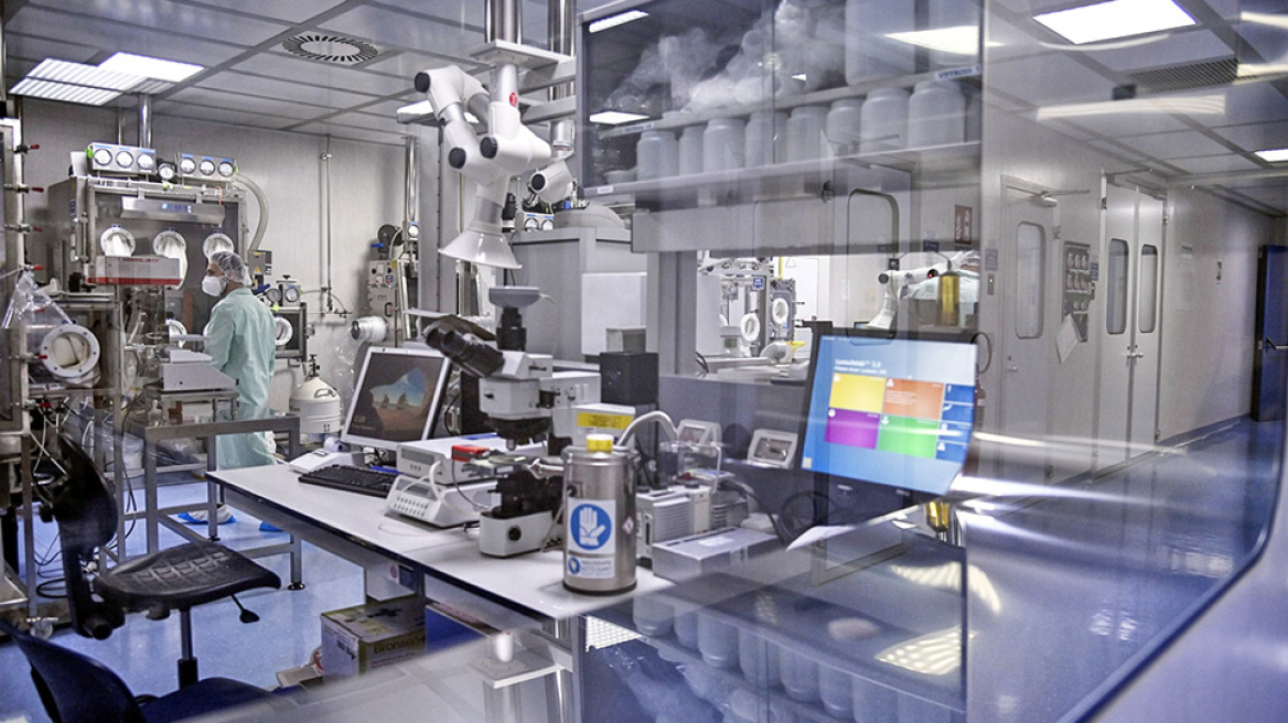 Κορωνοϊός: Ευεργετικά αποτελέσματα σε ασθενείς με covid από τον συνδυασμό μονοκλωνικών αντισωμάτων 