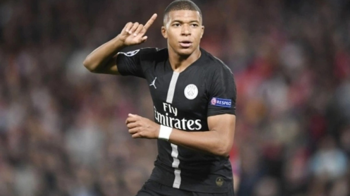 Πέρεθ σε οπαδούς της Ρεάλ: «Του χρόνου θα έρθει ο Μπαπέ» 