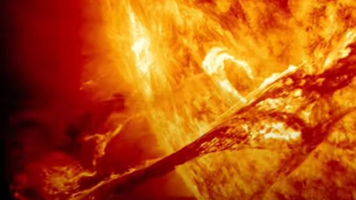 Οι επιστήμονες προειδοποιούν για ηλιακή καταιγίδα που θα καταστρέψει το ίντερνετ για μήνες