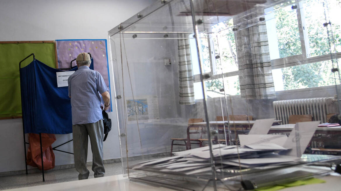 Γκάλοπ MARC για το «ΘΕΜΑ»: Στις 11,4 μονάδες η διαφορά της ΝΔ με τον ΣΥΡΙΖΑ