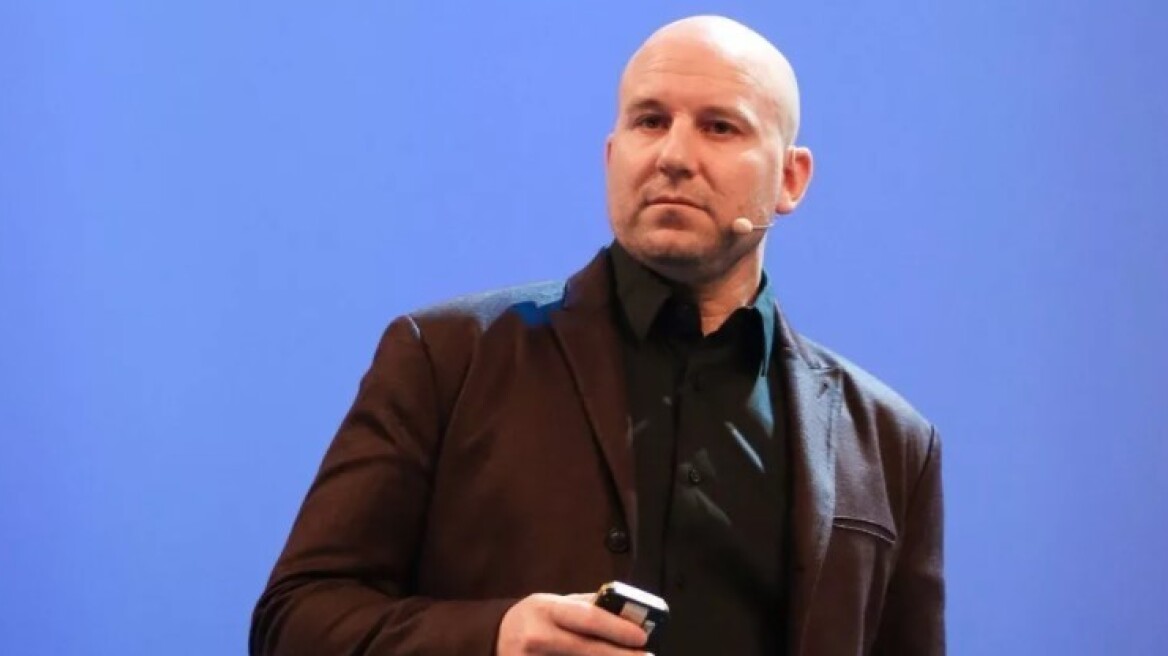 Άντριου Μπόσγουορθ: Ο Ζούκερμπεργκ επιστρατεύει το «βαρύ πυροβολικό» του Facebook