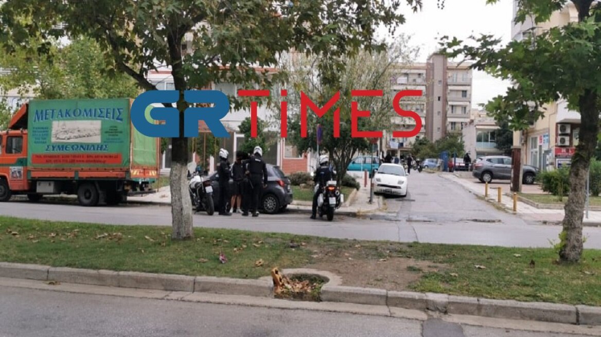 Νέα επεισόδια έξω απο το ΕΠΑΛ Ευόσμου - Δεκάδες προσαγωγές