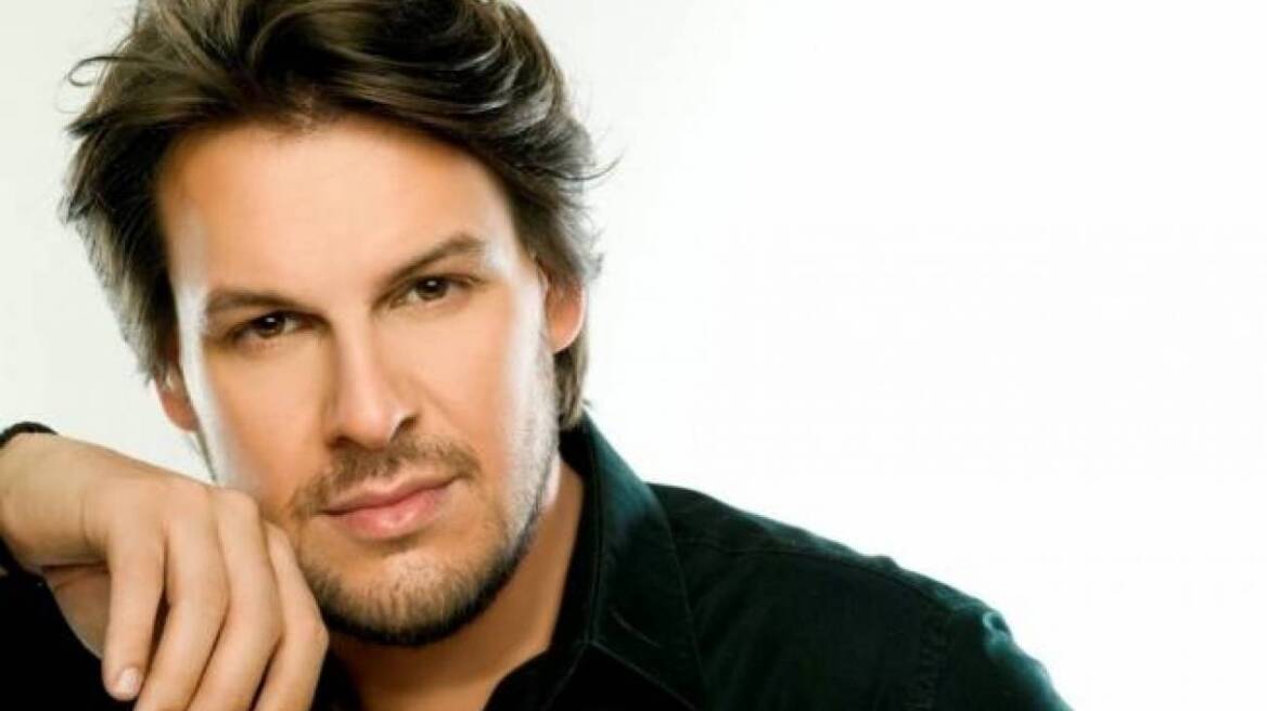 Πάνος Κιάμος: Η τρυφερή φωτογραφία με την μητέρα του για τα γενέθλιά τους