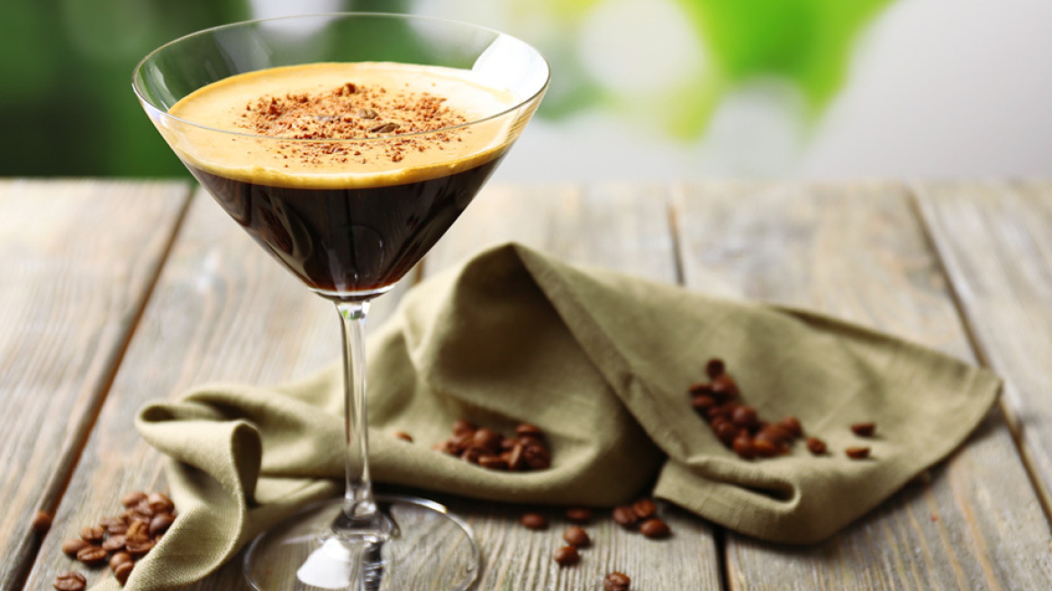 Espresso Martini: Φτιάχνουμε ένα κοκτέιλ για τους λάτρεις του καφέ