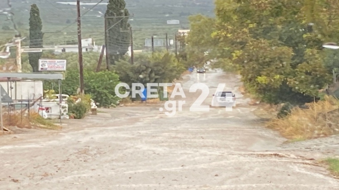 Κρήτη: Πλημμύρισαν δρόμοι στη Μεσαρά με τις πρώτες μπόρες
