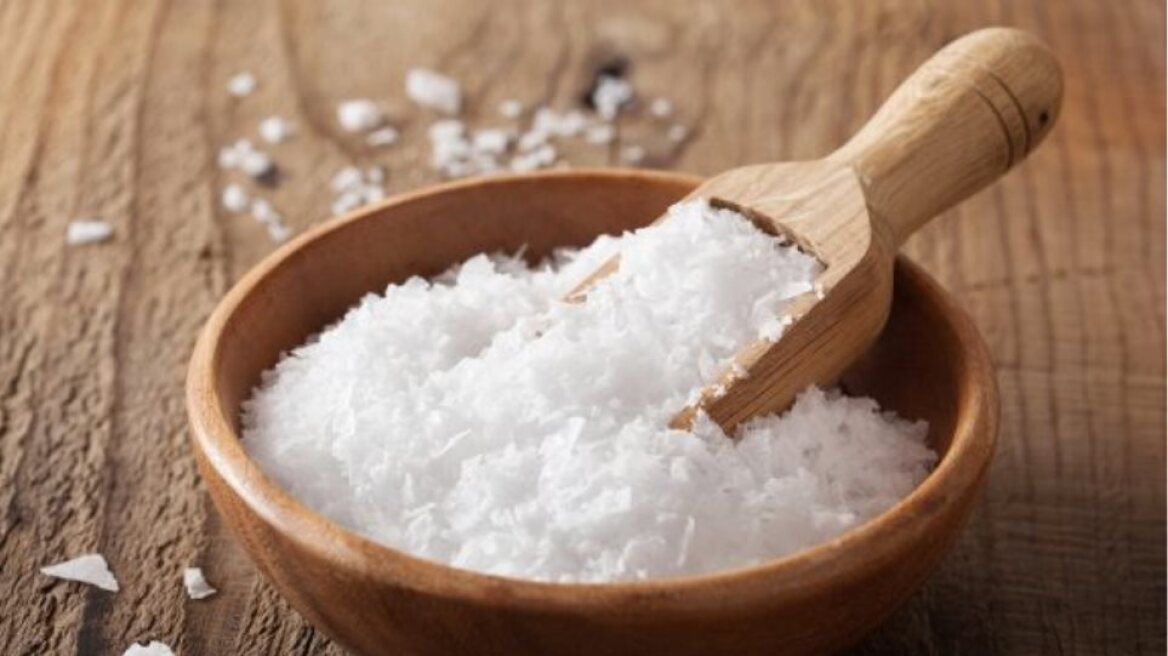 Νέες οδηγίες από τον FDA για τη μείωση της κατανάλωσης αλατιού κατά 12% μέχρι το 2024