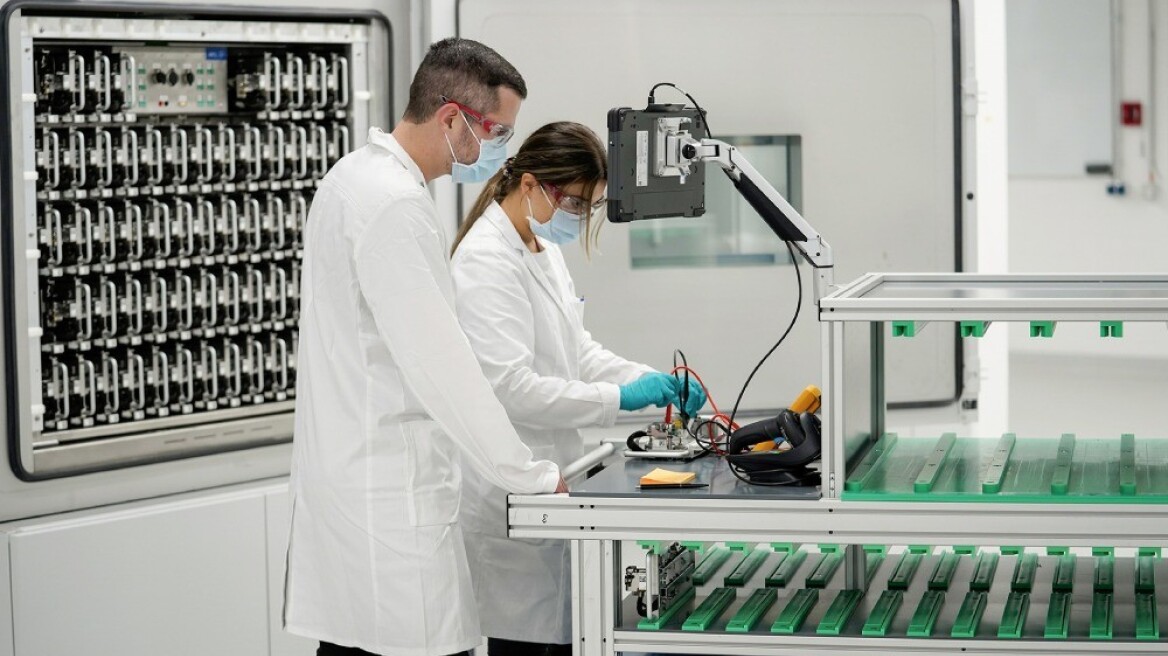 VW Group: Εξελίσσει μπαταρίες ταχείας φόρτισης