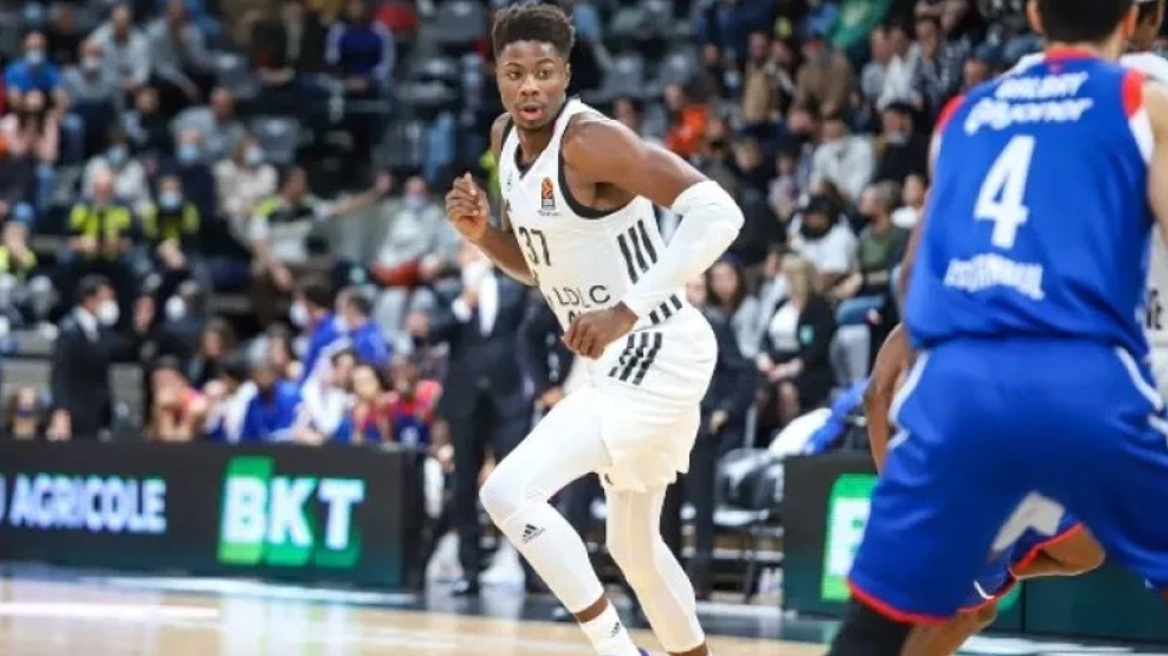 Κώστας Αντετοκούνμπο: «Πρότυπά μου οι Γιάννης και Θανάσης»