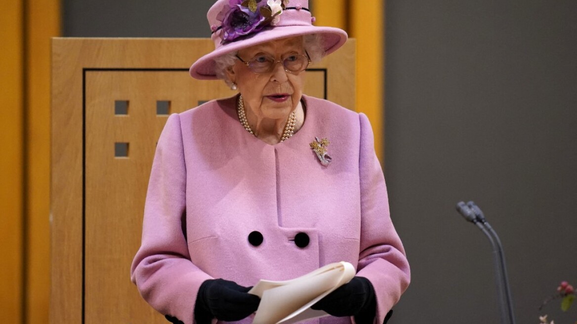 Βασίλισσα Ελισάβετ: «Είναι εκνευριστικό όταν μιλούν αλλά δεν πράττουν» - Ποιος την ενόχλησε και γιατί