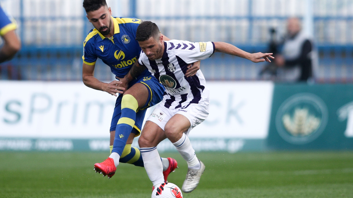 Super League 1, Απόλλων Σμύρνης-Αστέρας Τρίπολης 0-1: Έκανε «σεφτέ» με το κεφάλι του Μπαράλες