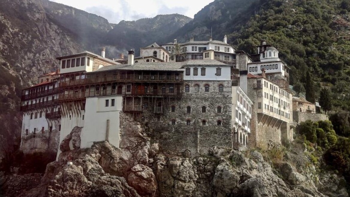 Άγιο Όρος: Βρέθηκαν σώοι οι δύο προσκυνητές