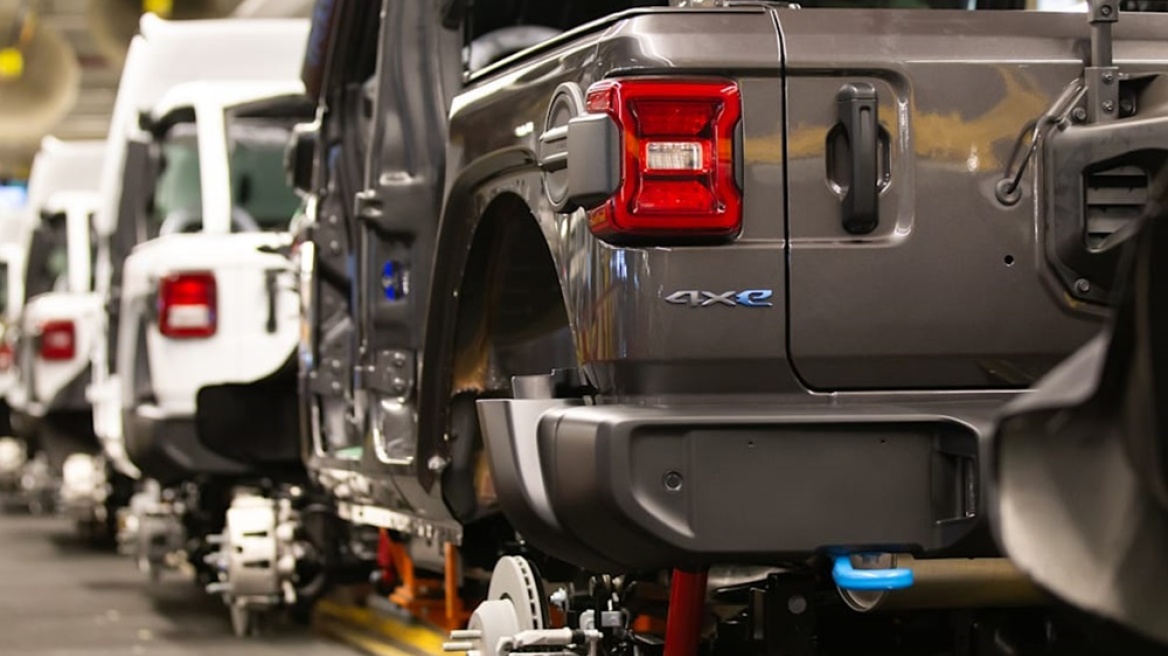 H Stellantis επενδύει στον εξηλεκτρισμό