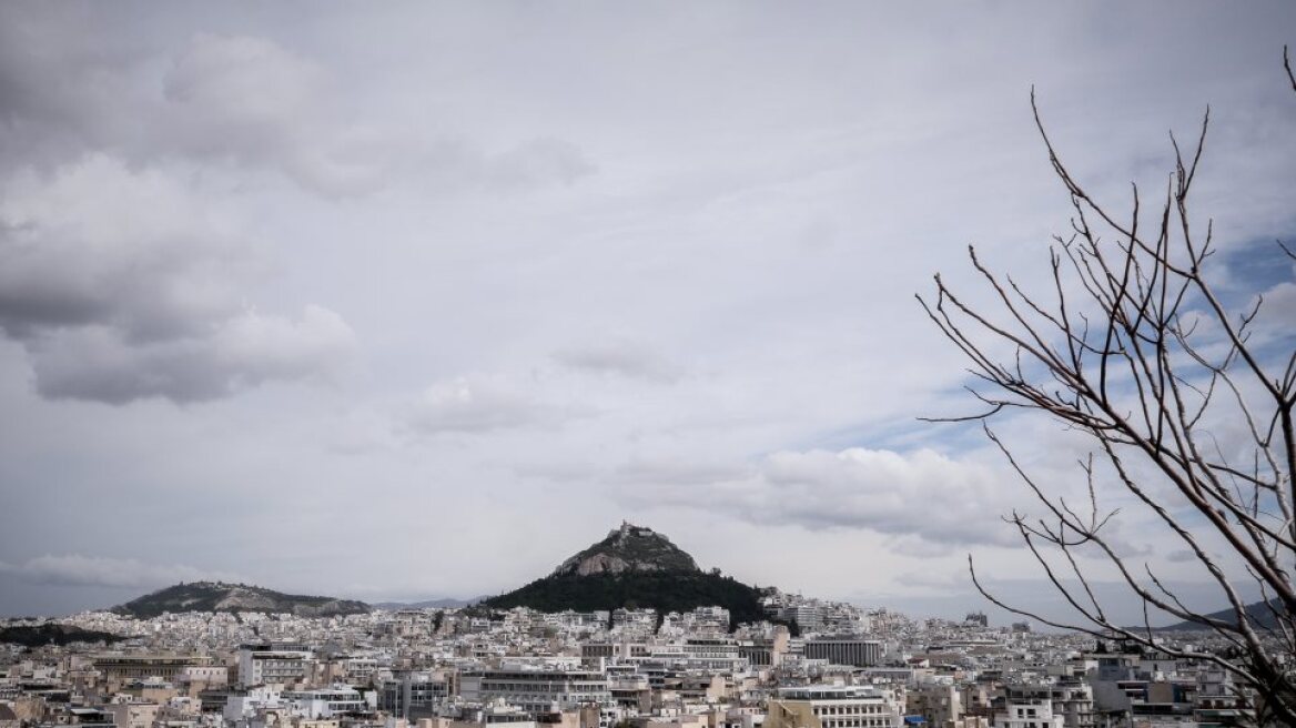 Καιρός: Παροδικές νεφώσεις σήμερα με τον υδράργυρο να φτάνει μέχρι τους 25 βαθμούς - Δείτε σε ποιες περιοχές θα βρέξει