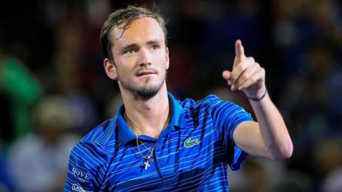 Μεντβέντεφ: «Συμφωνώ με τον Τζόκοβιτς, ο εμβολιασμός είναι προσωπική υπόθεση»