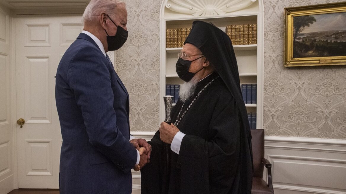 Συνάντηση Μπάιντεν - Βαρθολομαίου στο Λευκό Οίκο: Η Σχολή της Χάλκης, τα εμβόλια και το κλίμα 