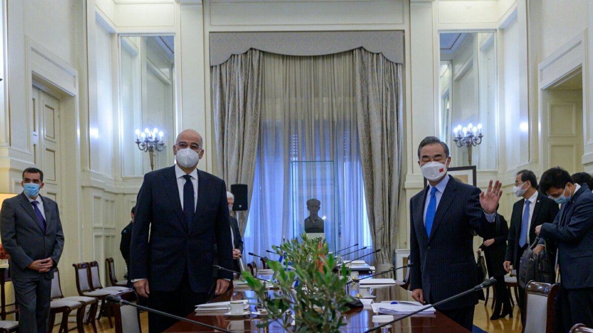 Δένδιας: Η Ελλάδα μπορεί να αποτελέσει πύλη εισόδου από την Ασία στην Ευρώπη