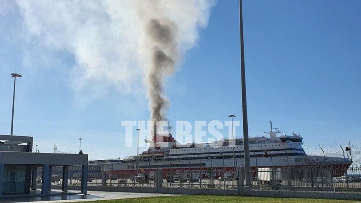 Φωτιά σε πλοίο στο λιμάνι της Πάτρας: Τι δείχνουν τα πρώτα στοιχεία των ερευνών