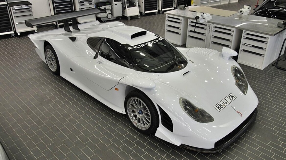 Πωλείται σπάνια Porsche GT1 Strassenversion
