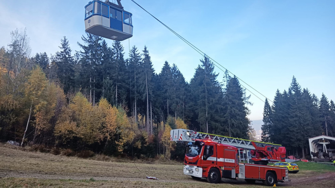   Τσεχία: Τελεφερίκ έπεσε στο κενό – Τουλάχιστον ένας νεκρός και αρκετοί τραυματίες