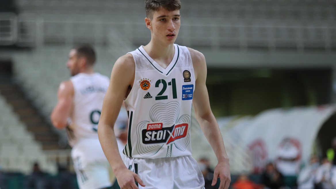 Ο Νεοκλής Αβδάλας έγινε ο πιο... μικρός σκόρερ του μπασκετικού Παναθηναϊκού