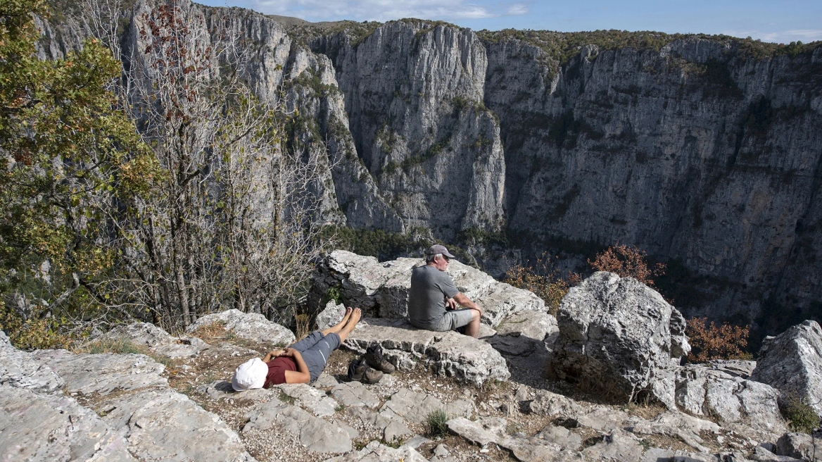 10 πράγματα που δεν πρέπει να χάσετε στο Ζαγόρι –Ράφτινγκ στον Βοϊδομάτη, διάσχιση χαράδρας του Βίκου