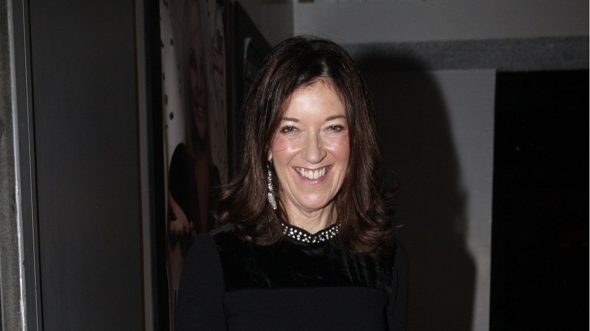 Η Βικτόρια Χισλοπ σε νυχτερινή έξοδο με κομψό μαύρο φόρεμα